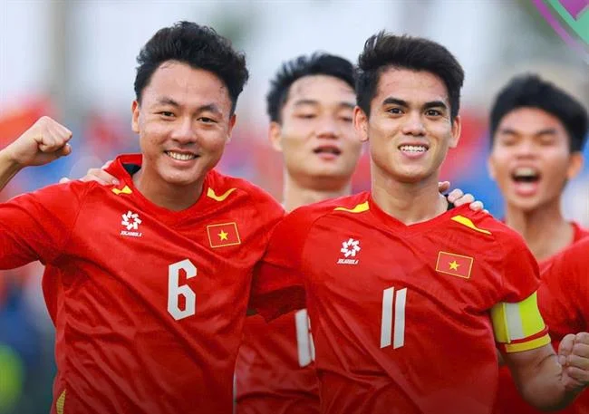 Trung tâm dữ liệu an toàn với mã hóa và an ninh mạng của f1686 chính thức