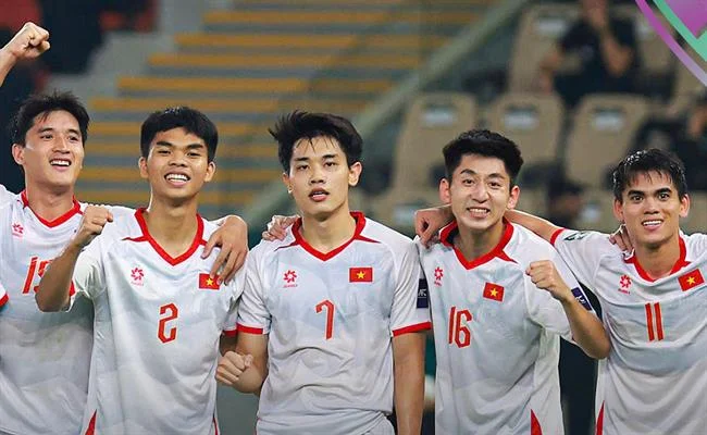 Hình ảnh thể hiện thương hiệu uy tín và sự phát triển mạnh mẽ của f1686 chính thức